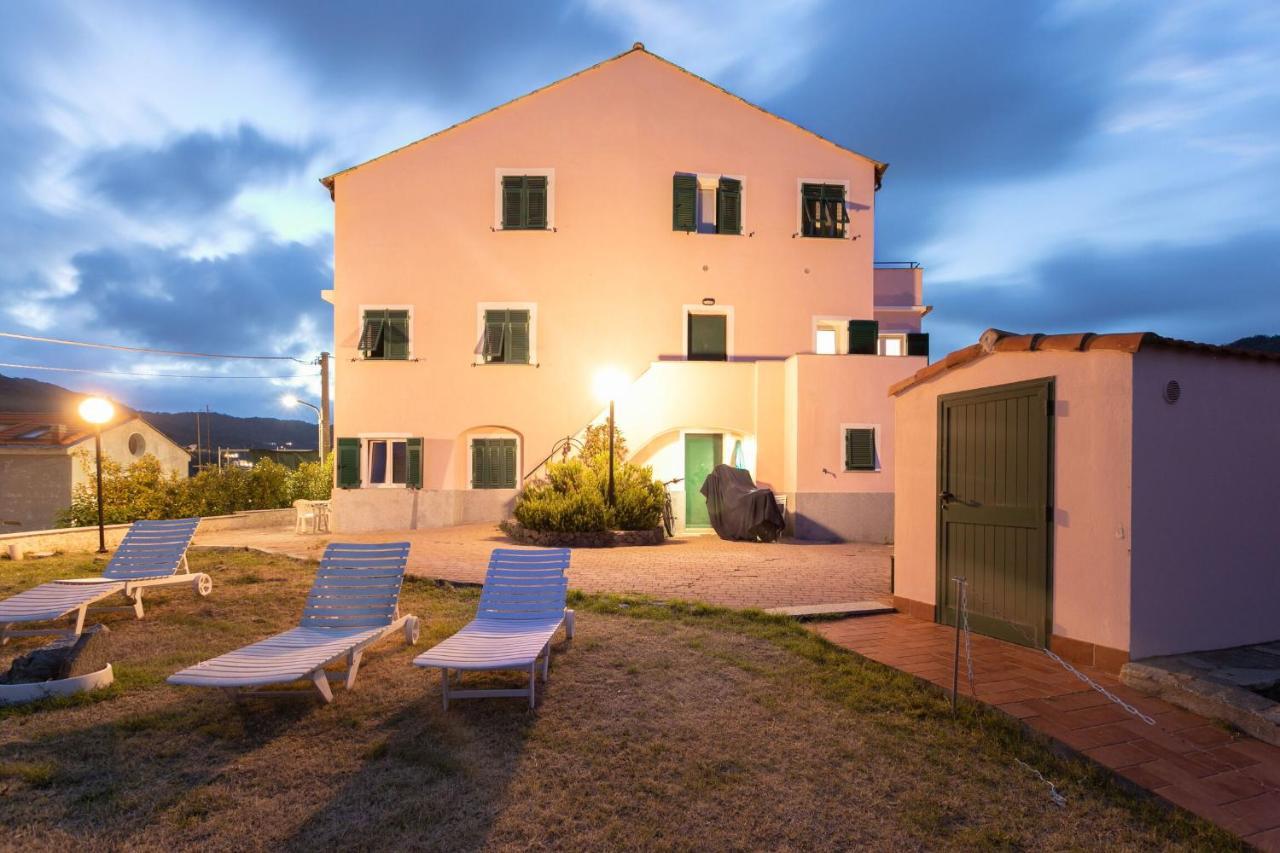Villa Zafferano Suites Celle Ligure Bagian luar foto