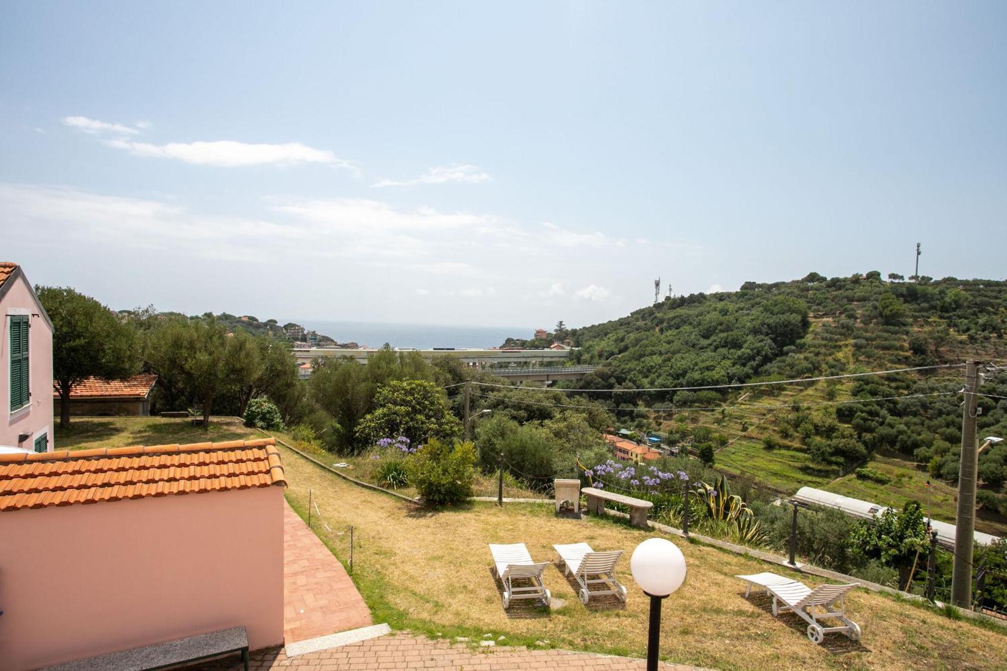 Villa Zafferano Suites Celle Ligure Bagian luar foto